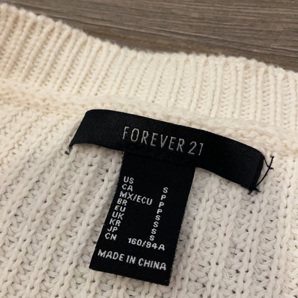 Cropped knit sweater - Picture 3 of 3